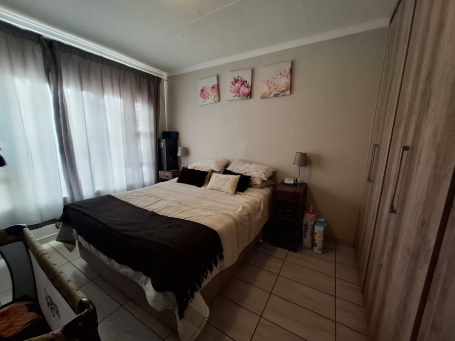 2 Bedroom Property for Sale in Langenhovenpark Free State
